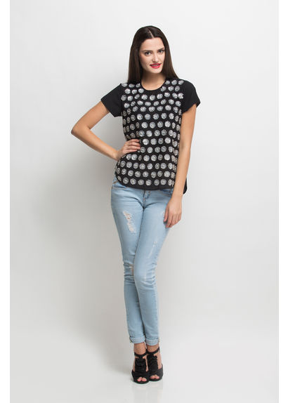 3-D floral Top 3-D floral Top